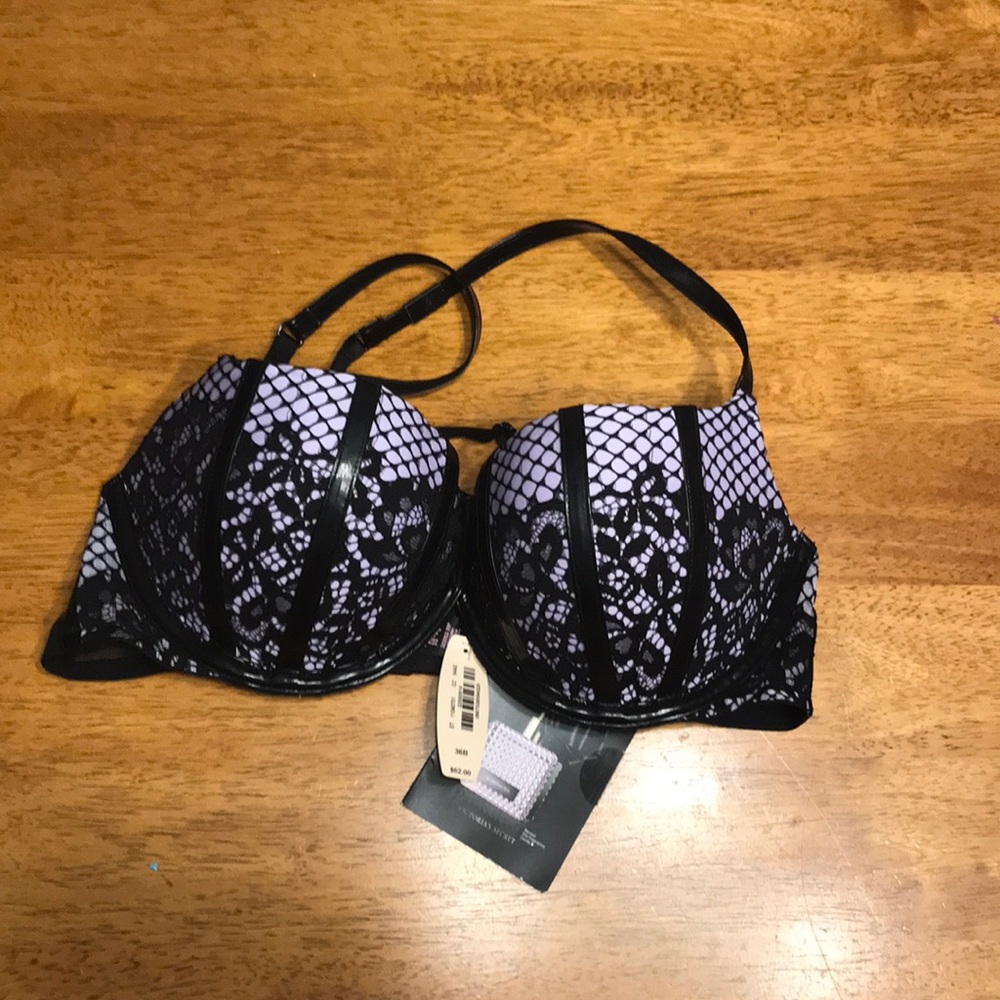 NWT Victoria’s Secret Very Sexy Balconet